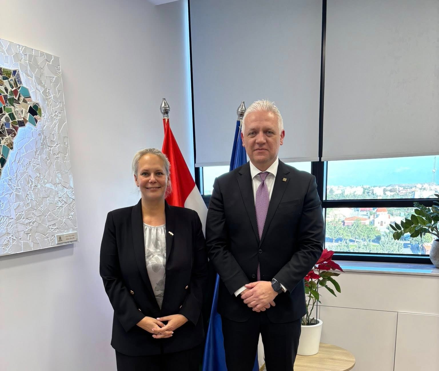 Szabados Richárd, a Nemzetgazdasági Minisztérium államtitkárának egyeztetése a nicosiai nagykövetségen