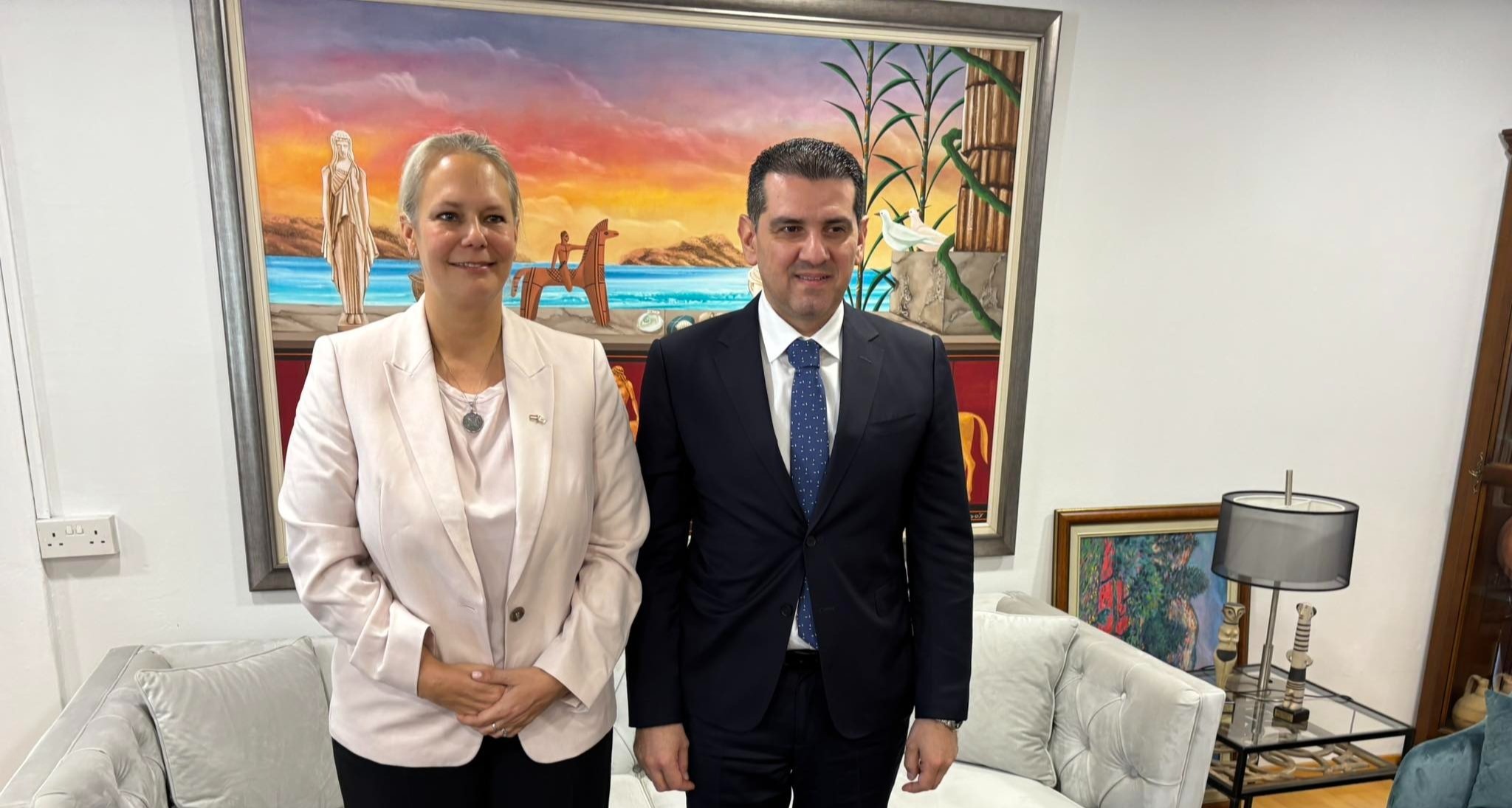 Bemutatkozó nagyköveti látogatás a ciprusi energetikai miniszternél